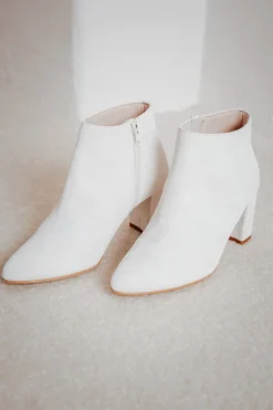 Braut Stiefelette aus Leder – Anissa Off-White
