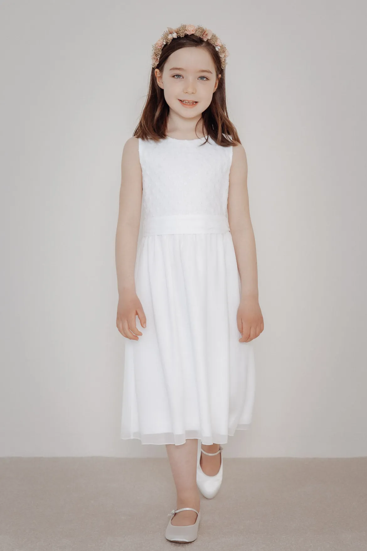Kinderkleid mit Chiffonrock