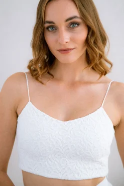 Kurzes Spitzentop – Aveline noni