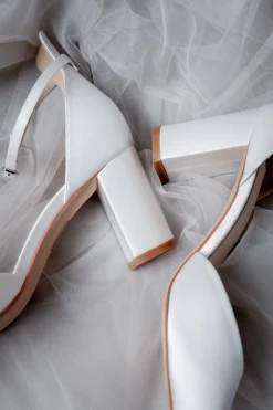Satin-Brautschuhe in Ivory – Liberty | The Perfect Bridal Company