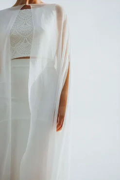 Showroom Only: Chiffon Braut Cape – Philia noni Selected
