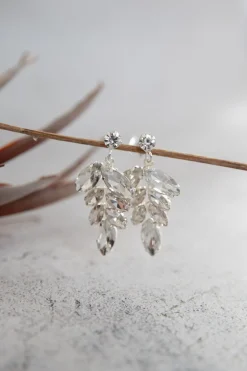 Strass-Ohrhänger in Blätterform